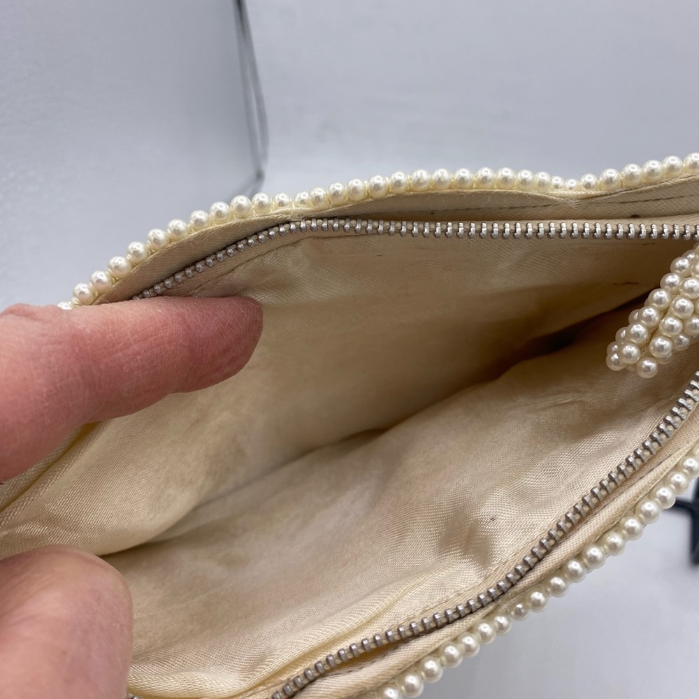 Vintage Cream Faux pearl Beaded Clutch/Purse Made In Japan iPhone 11 Fits in bag - Picture 7 of 11
